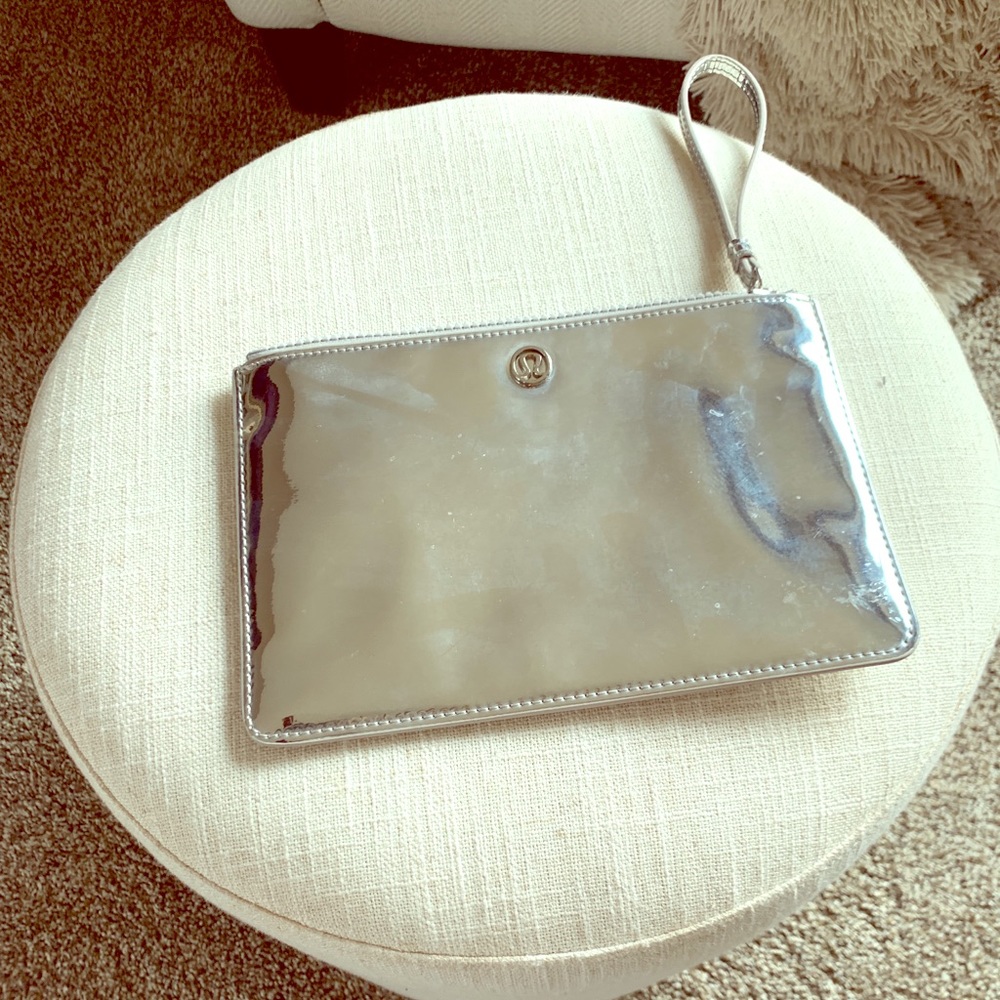 lulu silver bag